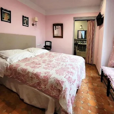Hostal Casa Del Buen Viaje-3